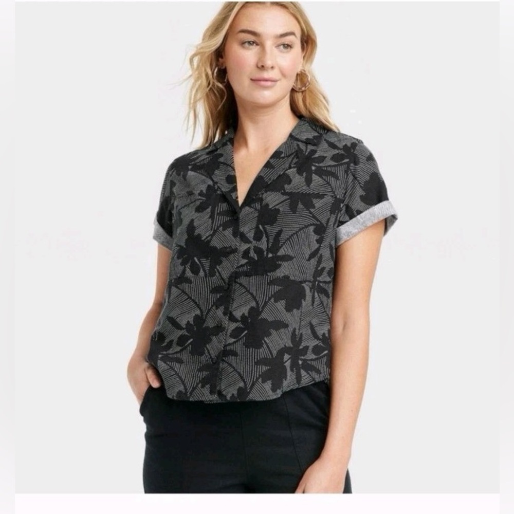 Universal Thread Floral Black Shirt Women Cuff Sleeve Button Down Linen Blend
